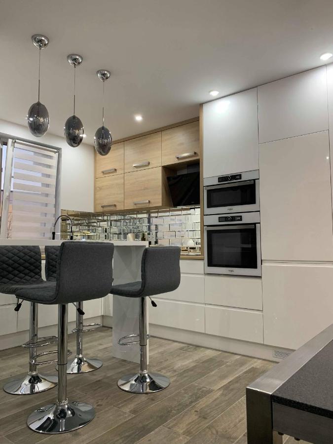 Prestige Line Apartament Legnica Eksteriør bilde
