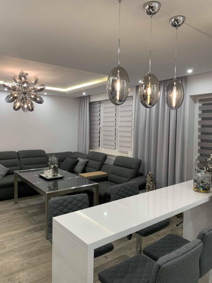 Prestige Line Apartament Legnica Eksteriør bilde