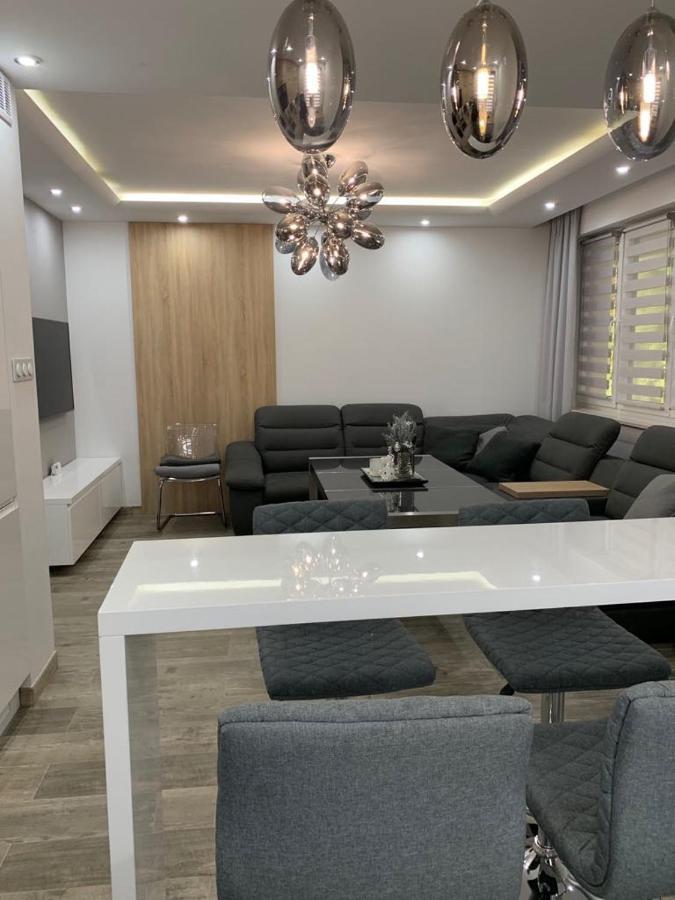 Prestige Line Apartament Legnica Eksteriør bilde
