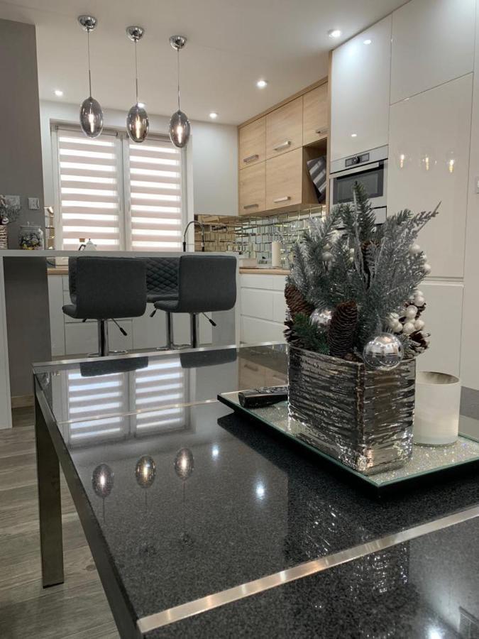 Prestige Line Apartament Legnica Eksteriør bilde